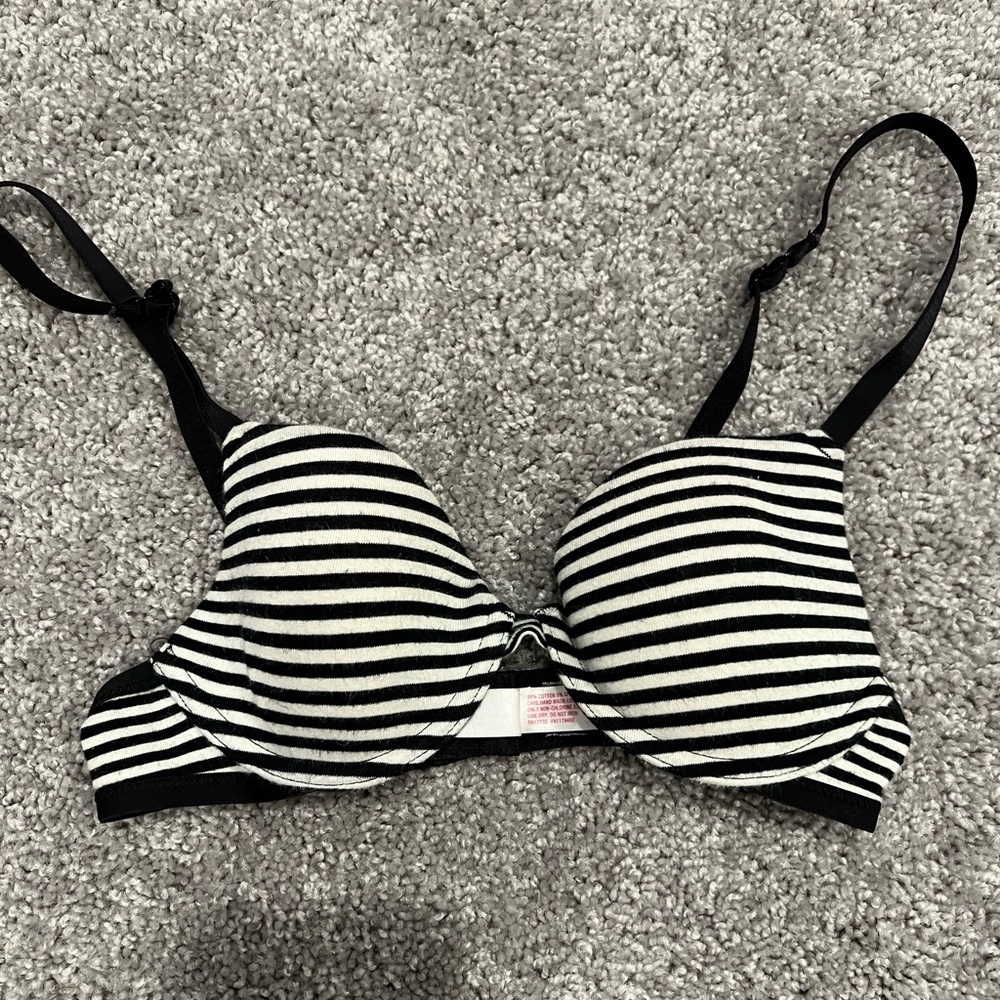 3 Bra Bundle - image 4